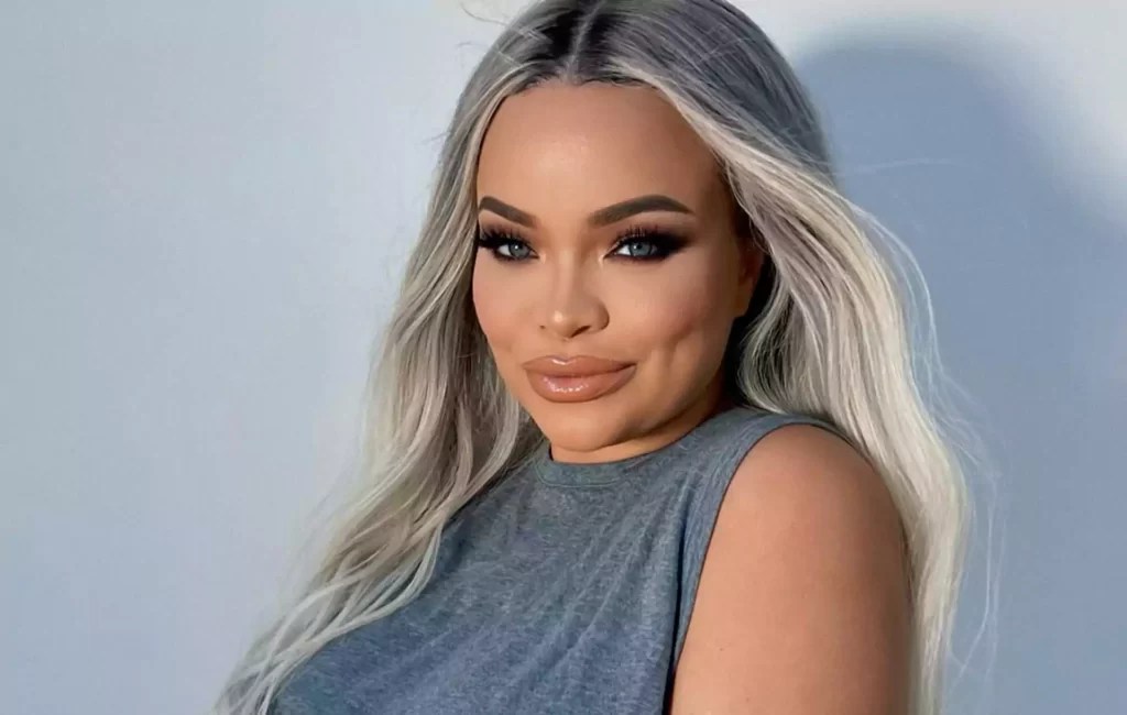 Trisha Paytas Hits Back at Colleen Ballinger for Sharing and Mocking(03)
