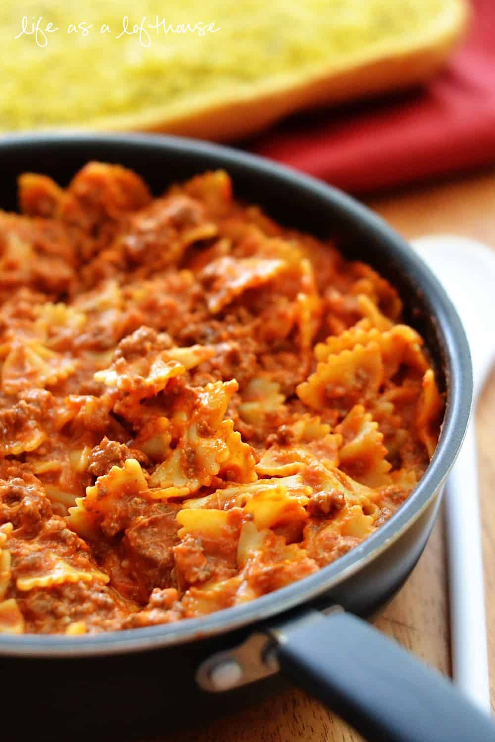 Hamburger Bow Tie Pasta Recipe at Jessica Green blog