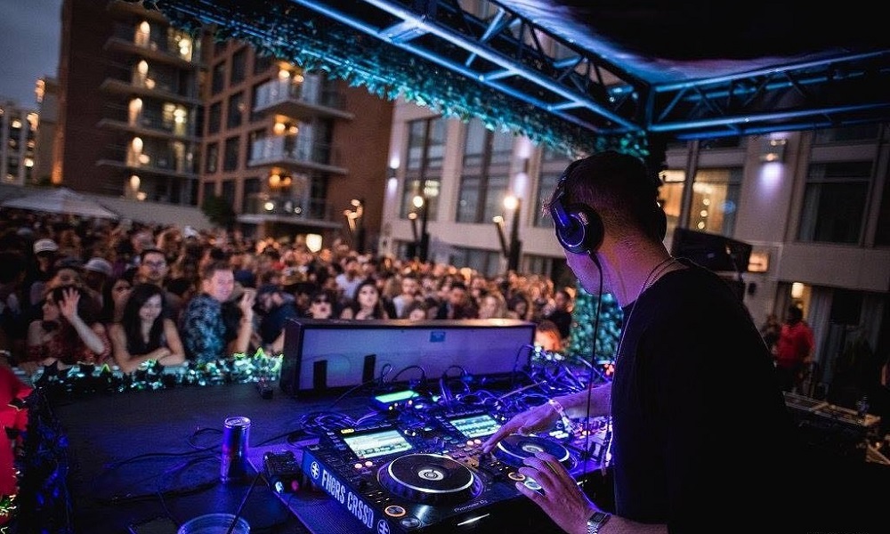 Night Swim Pool Party At Hard Rock Hotel