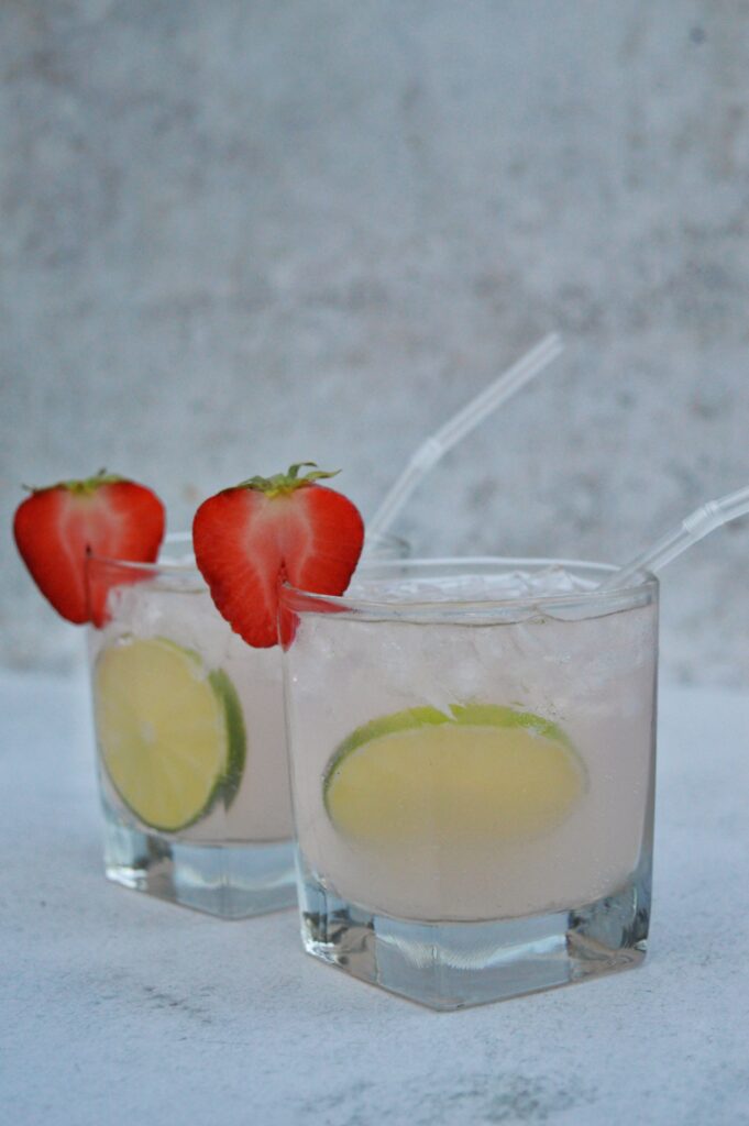 Pink Gin med Fanta lemon