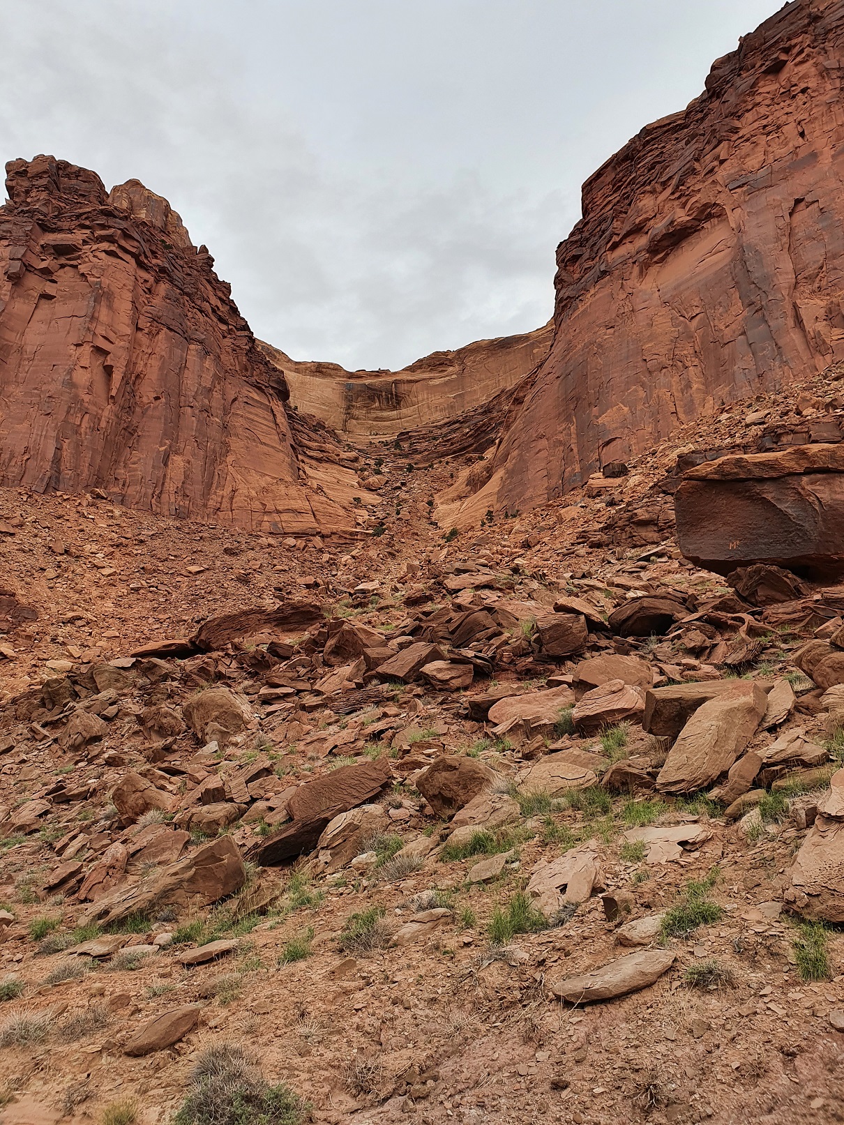 Backpacking and Hiking the Lathrop Trail, Canyonlands The Restless Beans