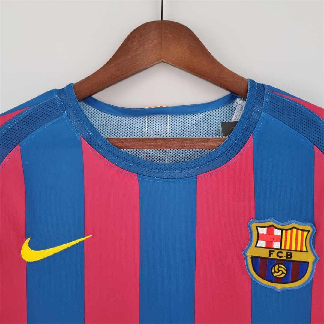The Retro Kits FC Barcelona 2005/2006 Home Kit Long Sleeves
