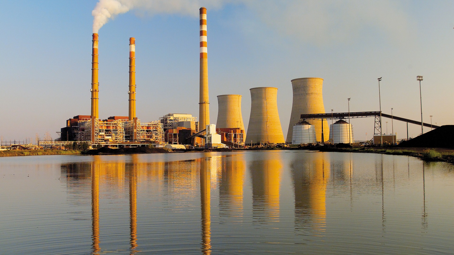 Shutdown, Drilling and Coal The Trump Administration’s Holiday Gifts