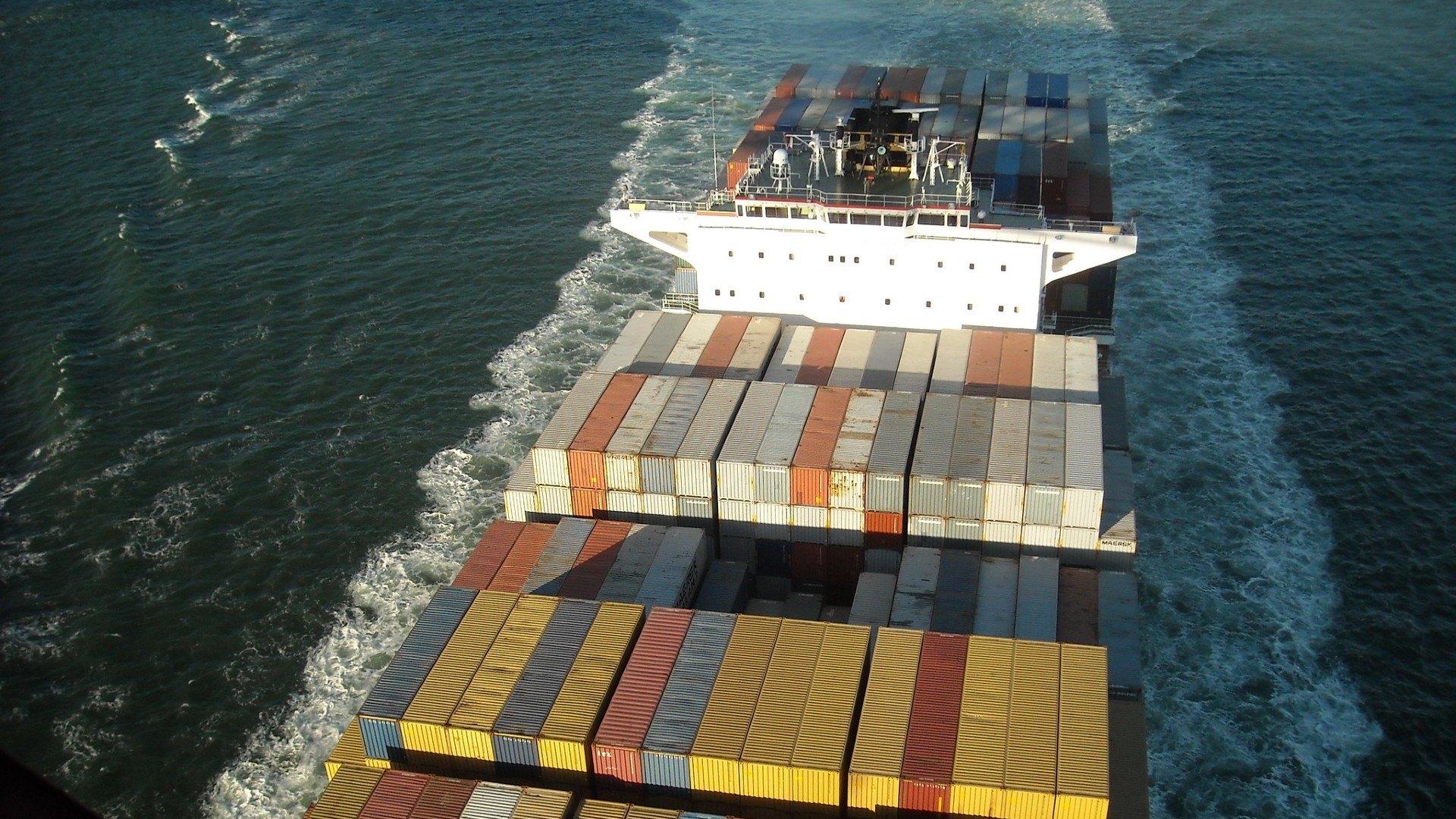 3,000 Shipping Containers Fell Into the Pacific Ocean Last Winter • The