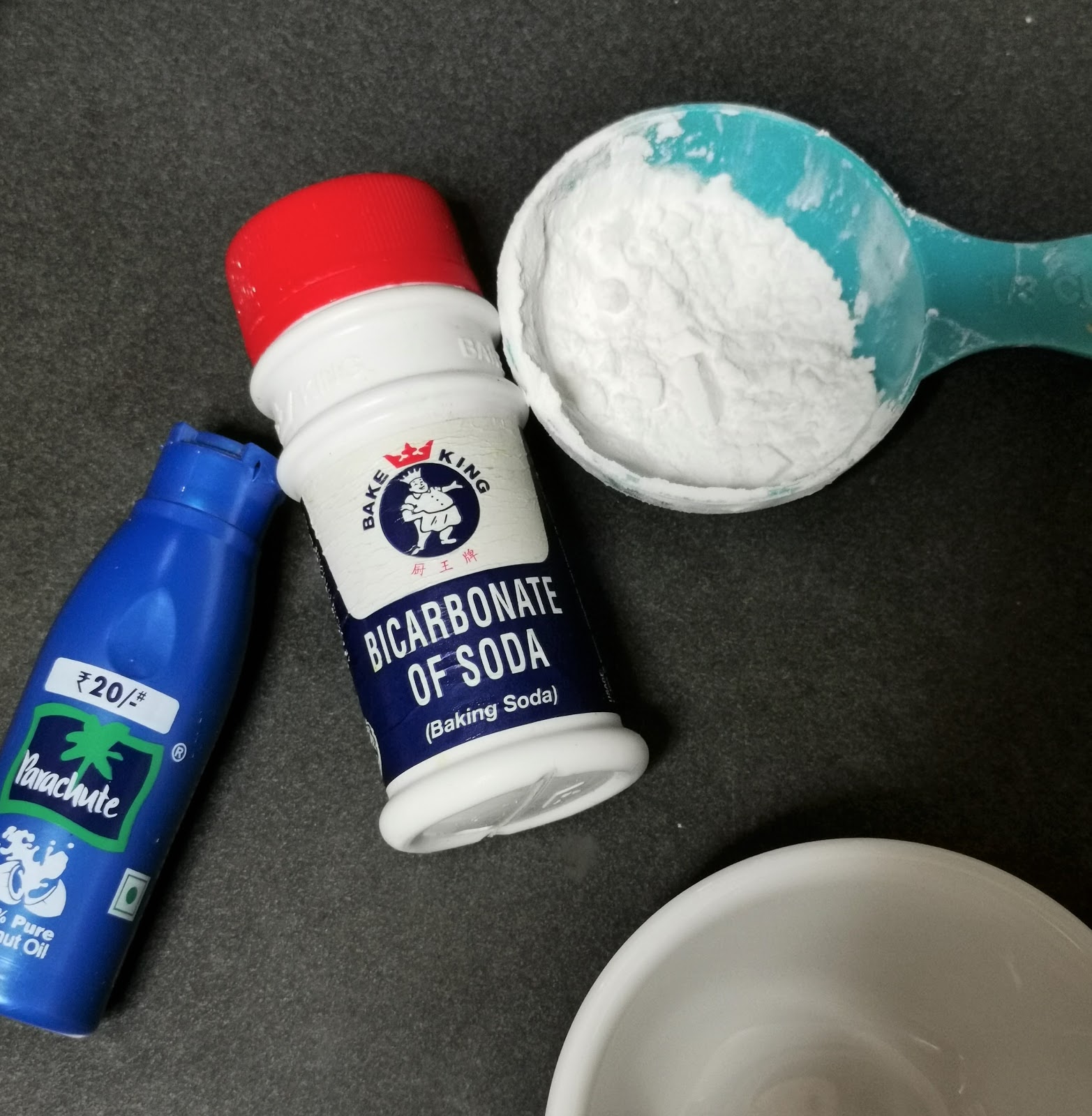 Natural Deodorants How Effective Are DIY Deodorant? The Review