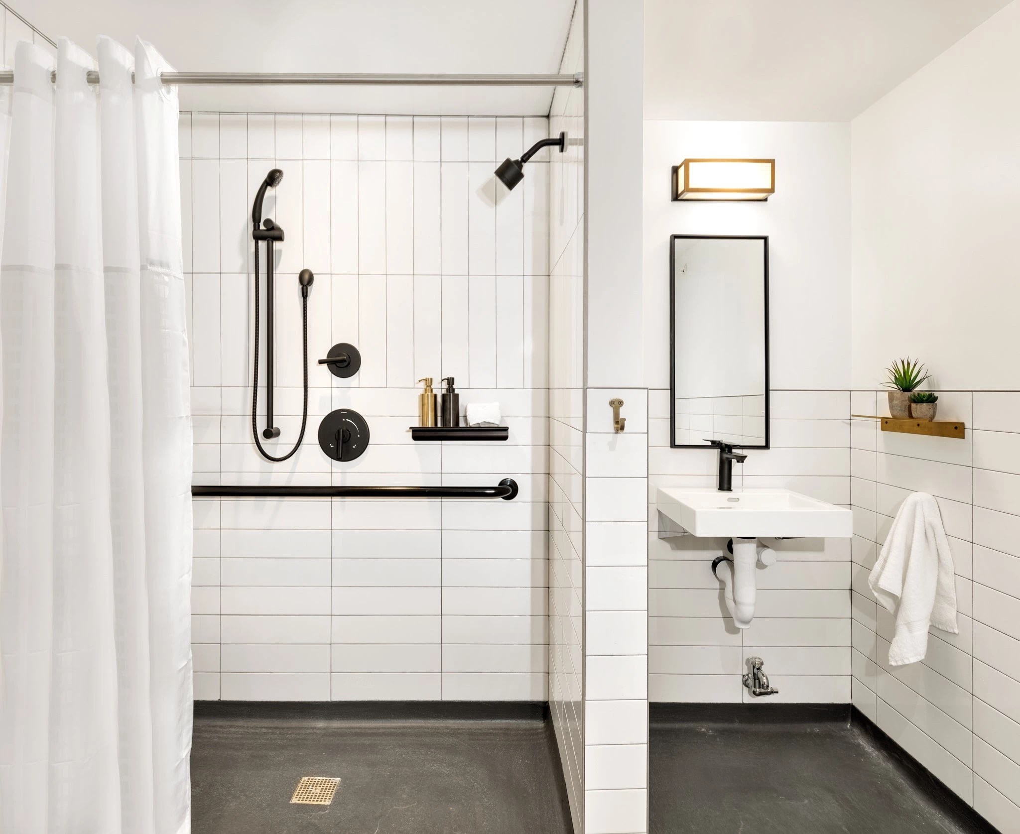 Accessible Rooms The Revolution Hotel