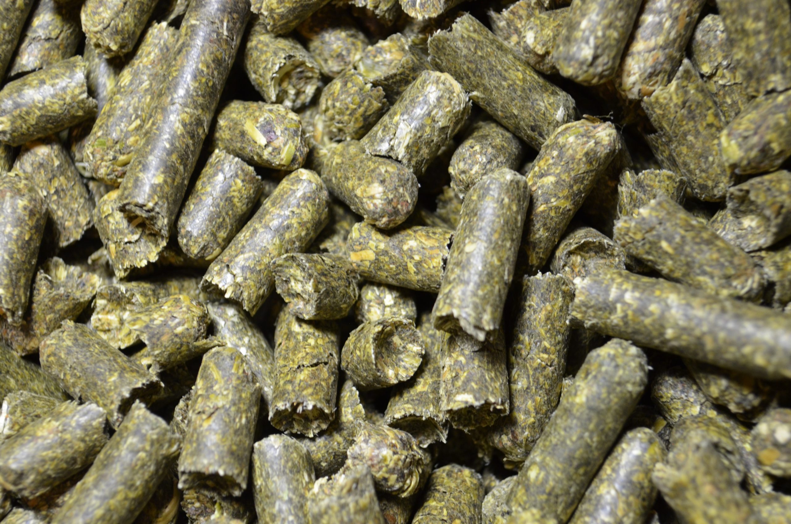 Alfalfa Pellets The Roach Ranch