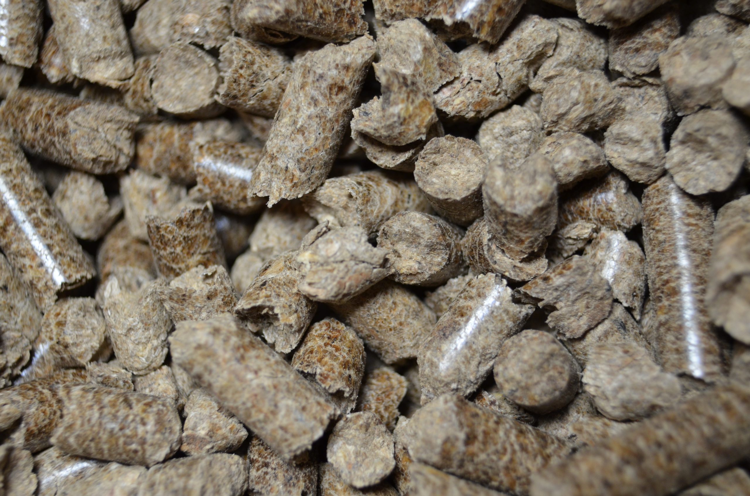 Hardwood Pellets The Roach Ranch