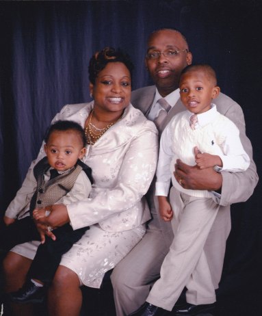 Steve, Wife and Grandkids
