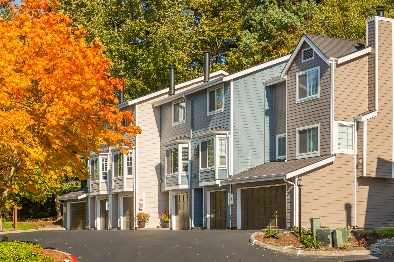 MLS28 (Large) The Row Townhomes 2 & 3 Bedroom Townhomes for Rent