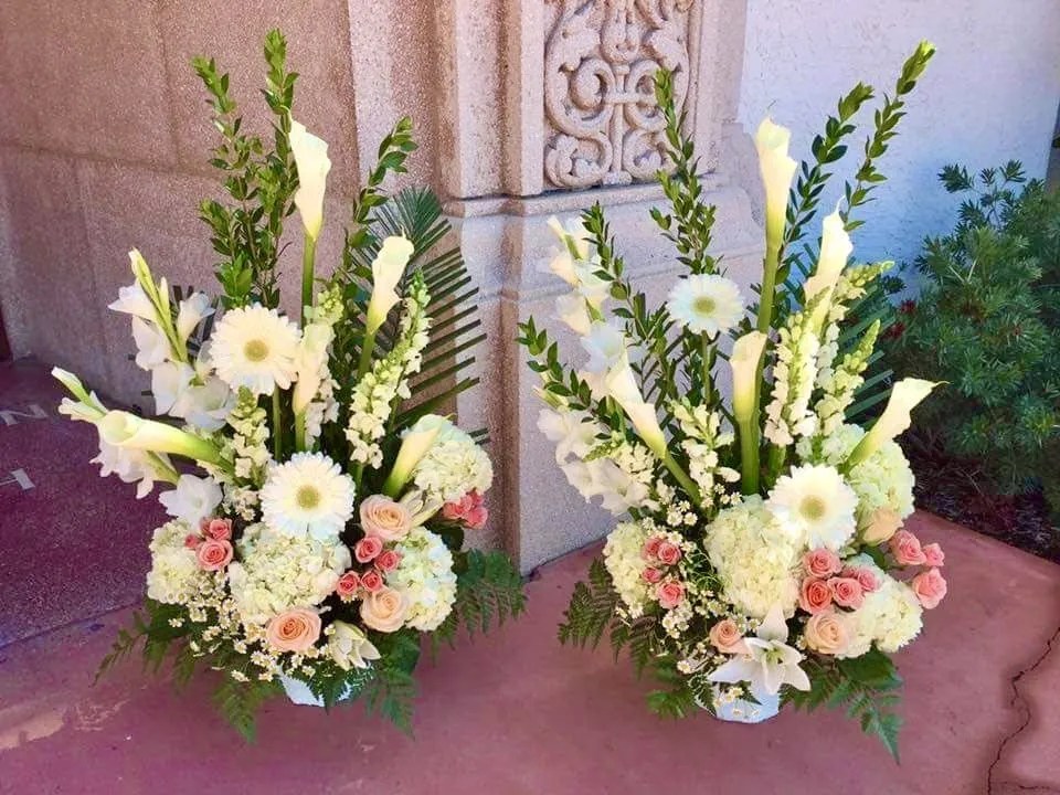 Beautiful Funeral & Sympathy Floral Arrangements in San Diego