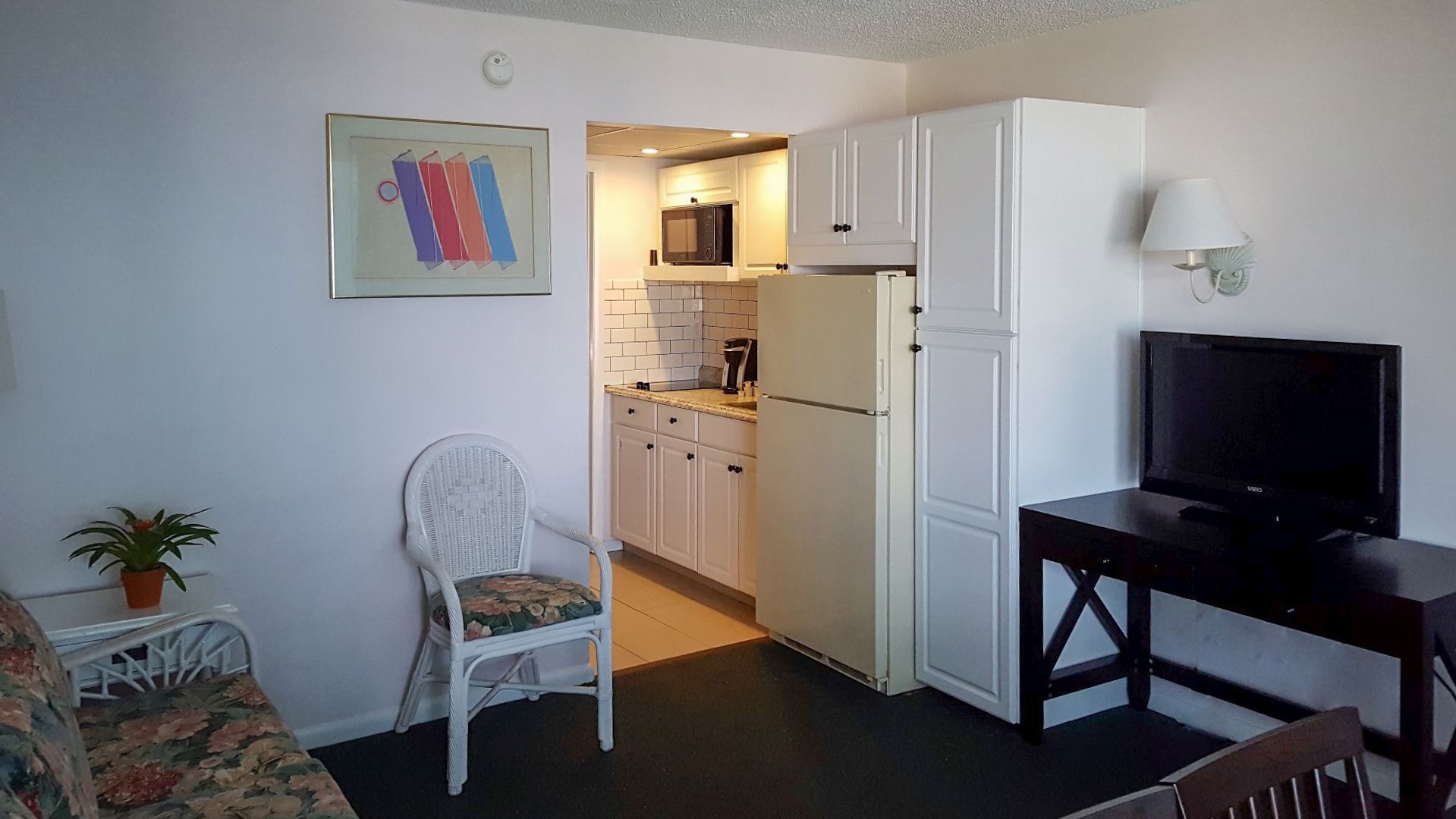 Premier Suite with One Bedroom 2 Full Size Double Beds, Renovated Kitchen, Bath and Living Room