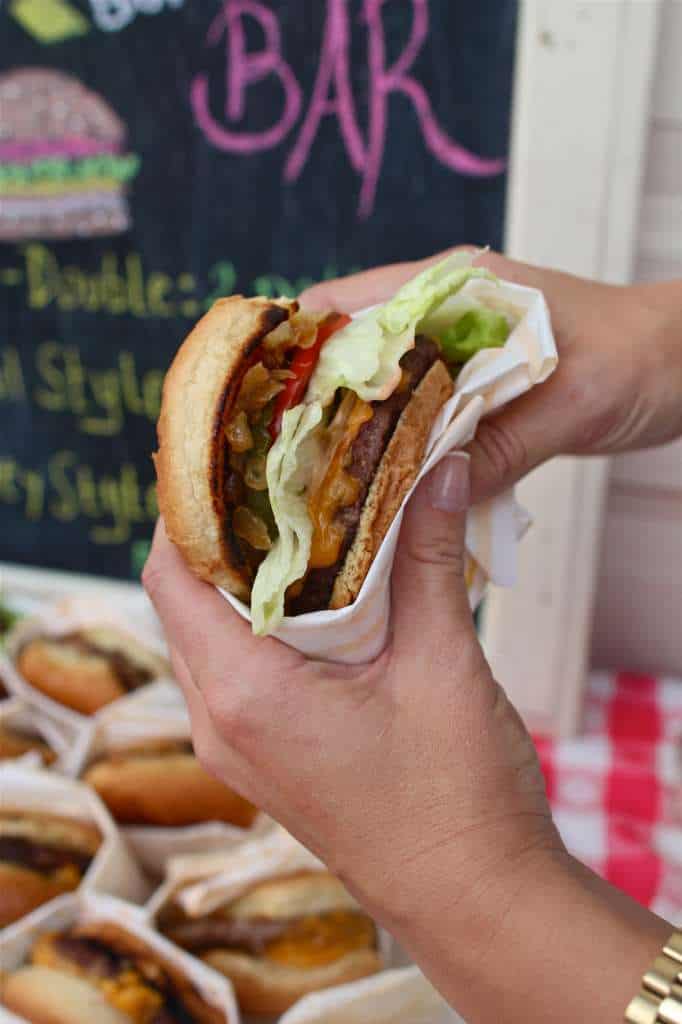 InNOut Style Burger Bar & Animal Style Sauce Recipe