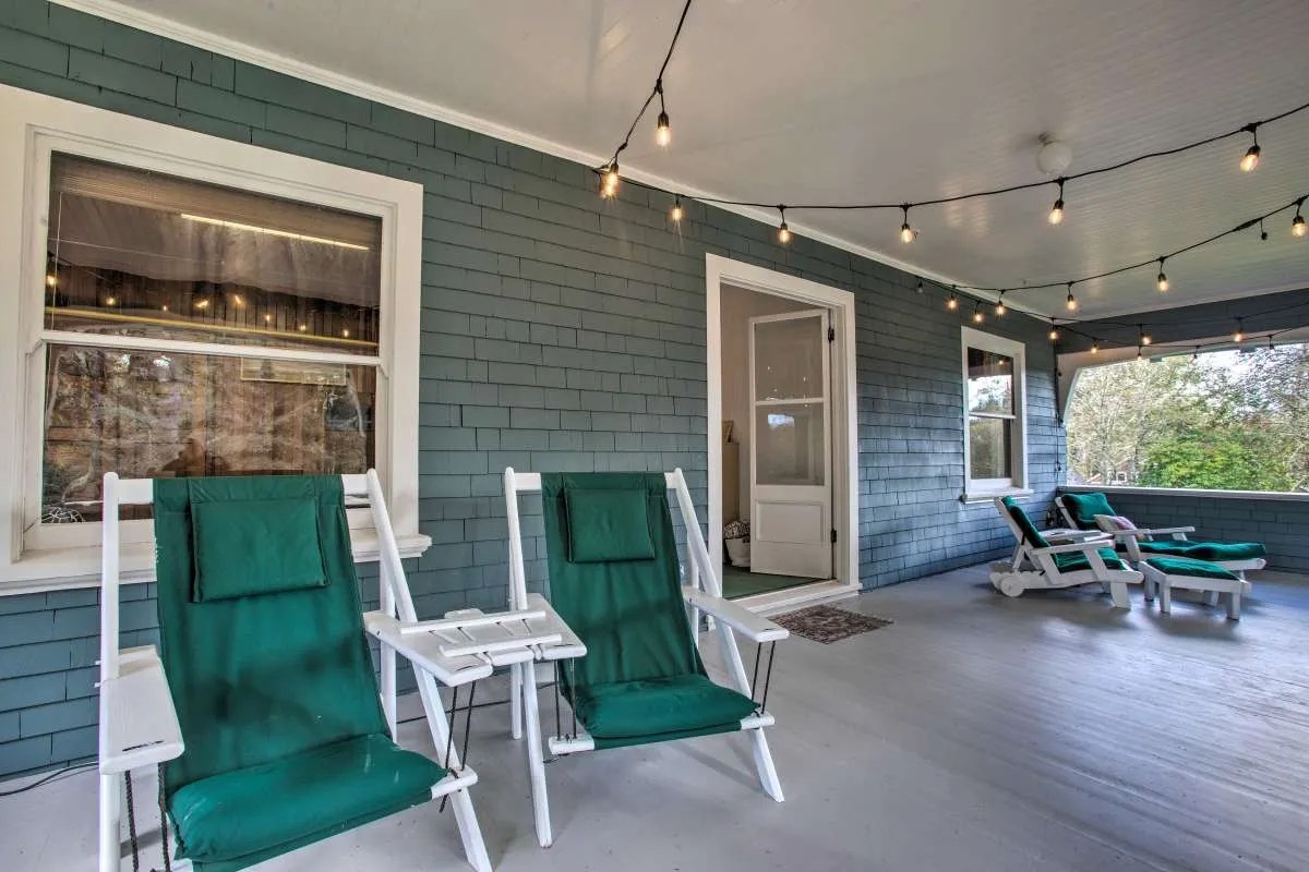 Home The Seaview Manor