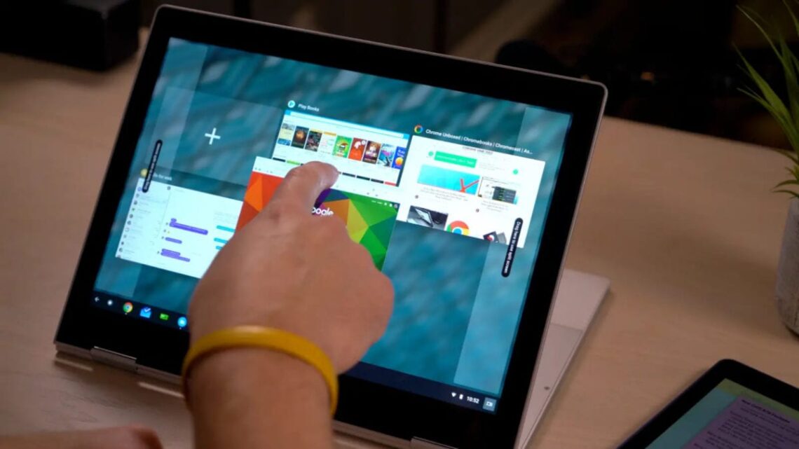 How To Use Split Screen On Your Chromebook ??? The Second Angle