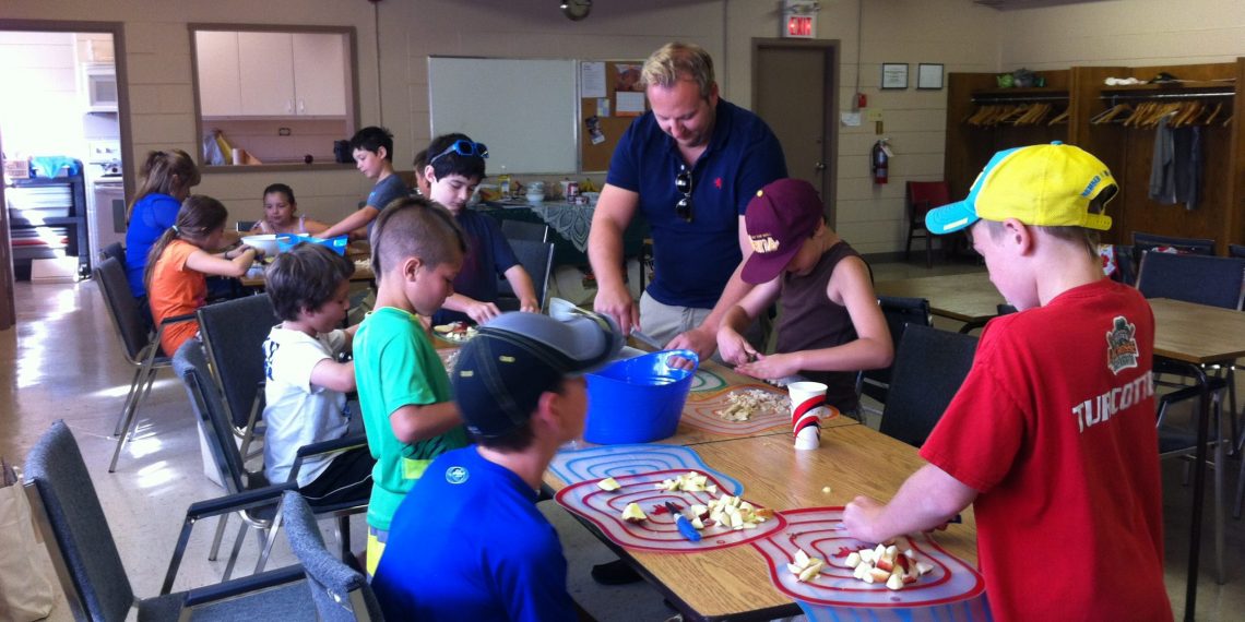 “Curious Chefs” returns Agapè Centre offers FREE cooking program to youth