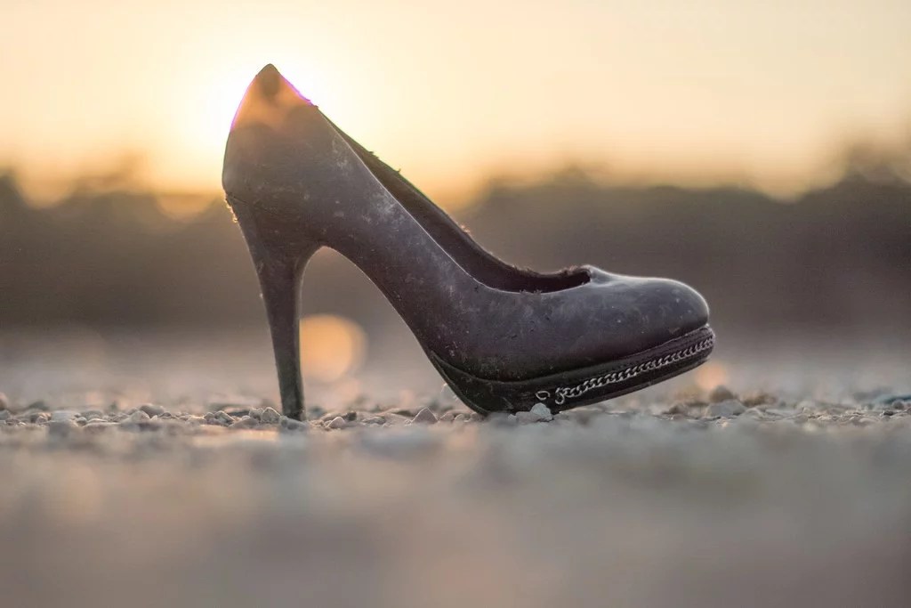 How to Fix a Broken High Heel (Updated 2022) StepbyStep Solution