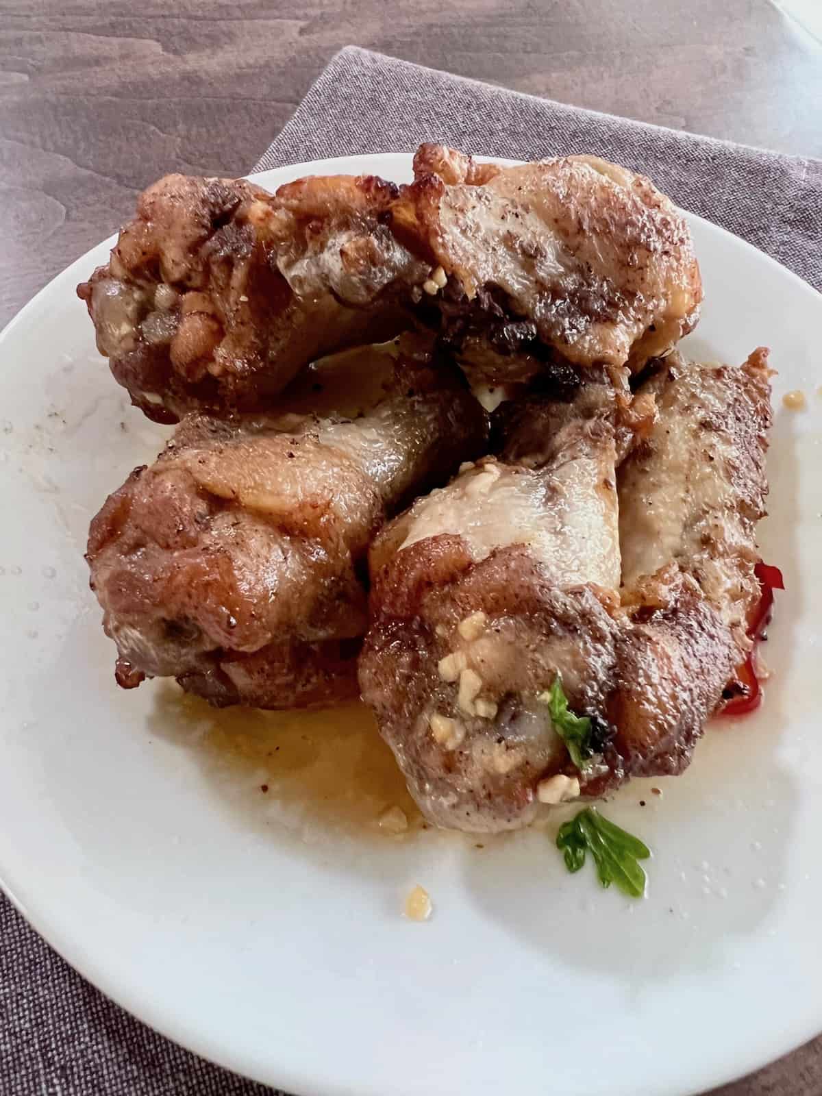 How Long to Deep Fry Chicken Wings? The Short Order Cook