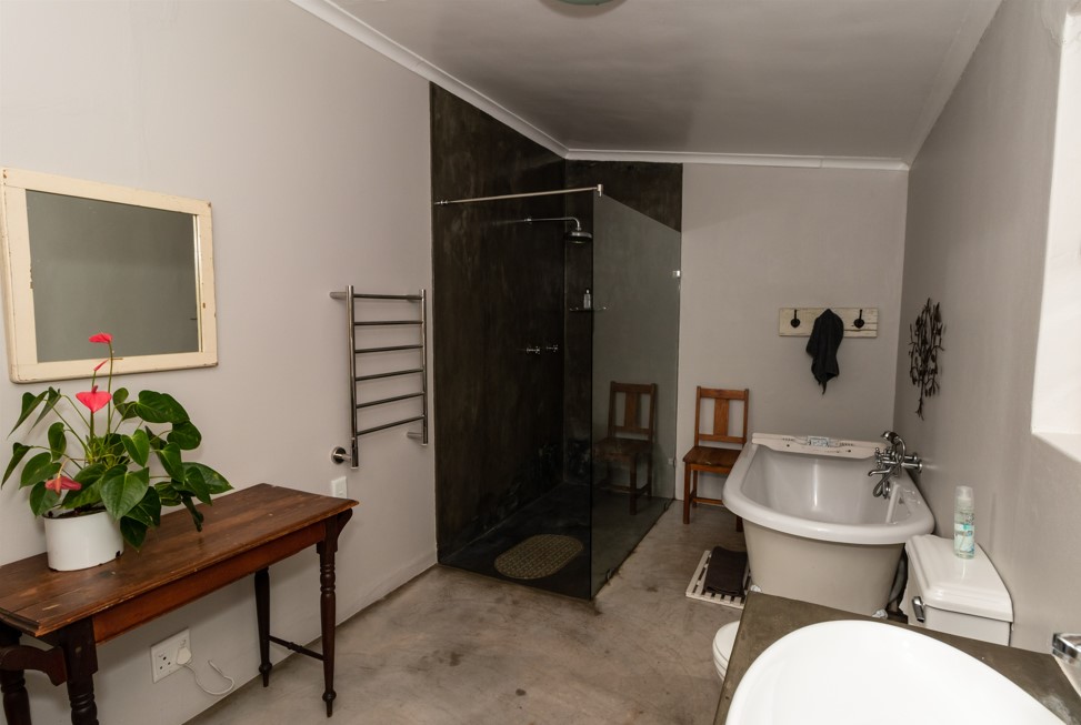 Corner Shower for Small Bathrooms Maximizing Space and Style in Your