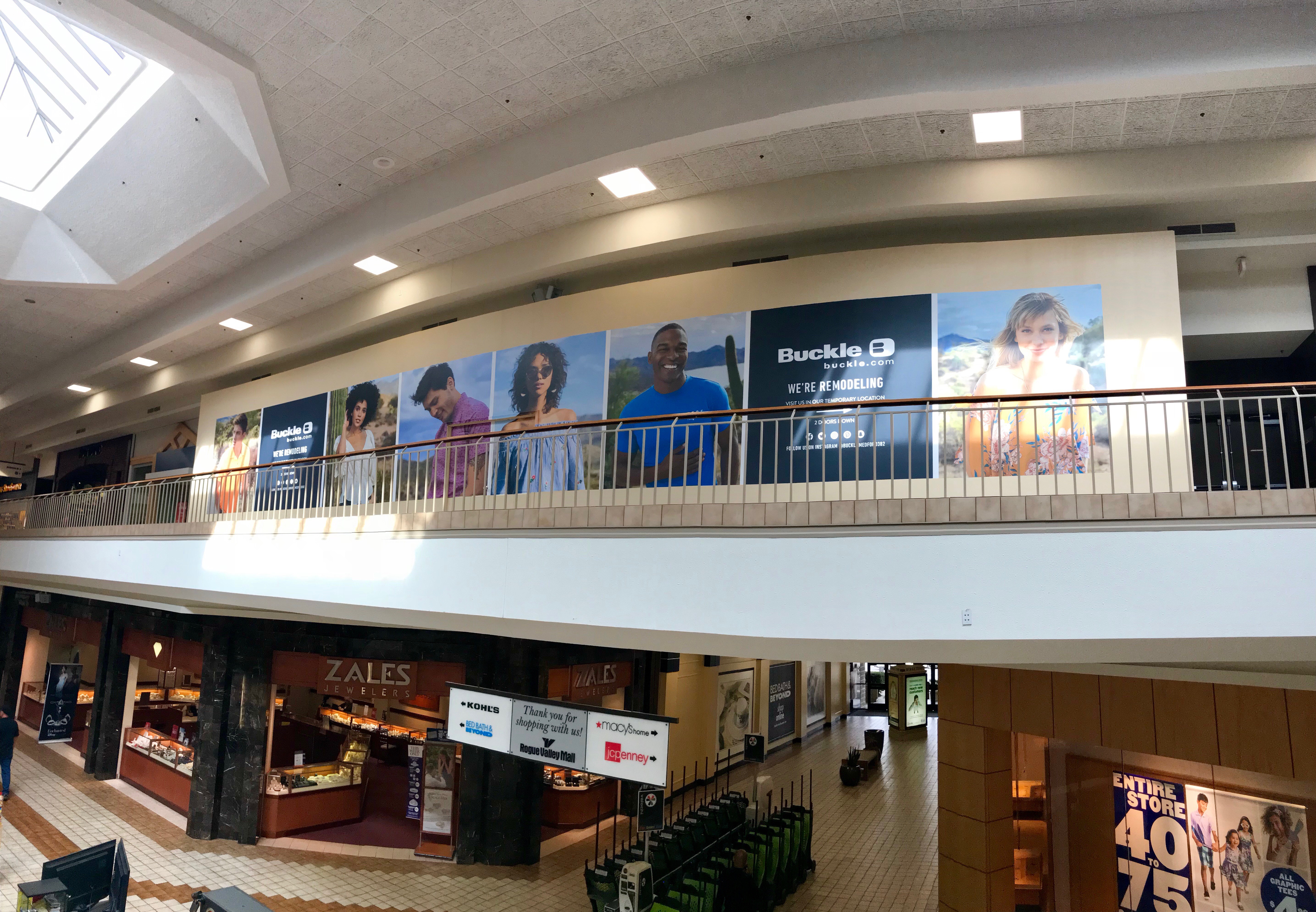 Buckle Rogue Valley Mall The Sign Dude
