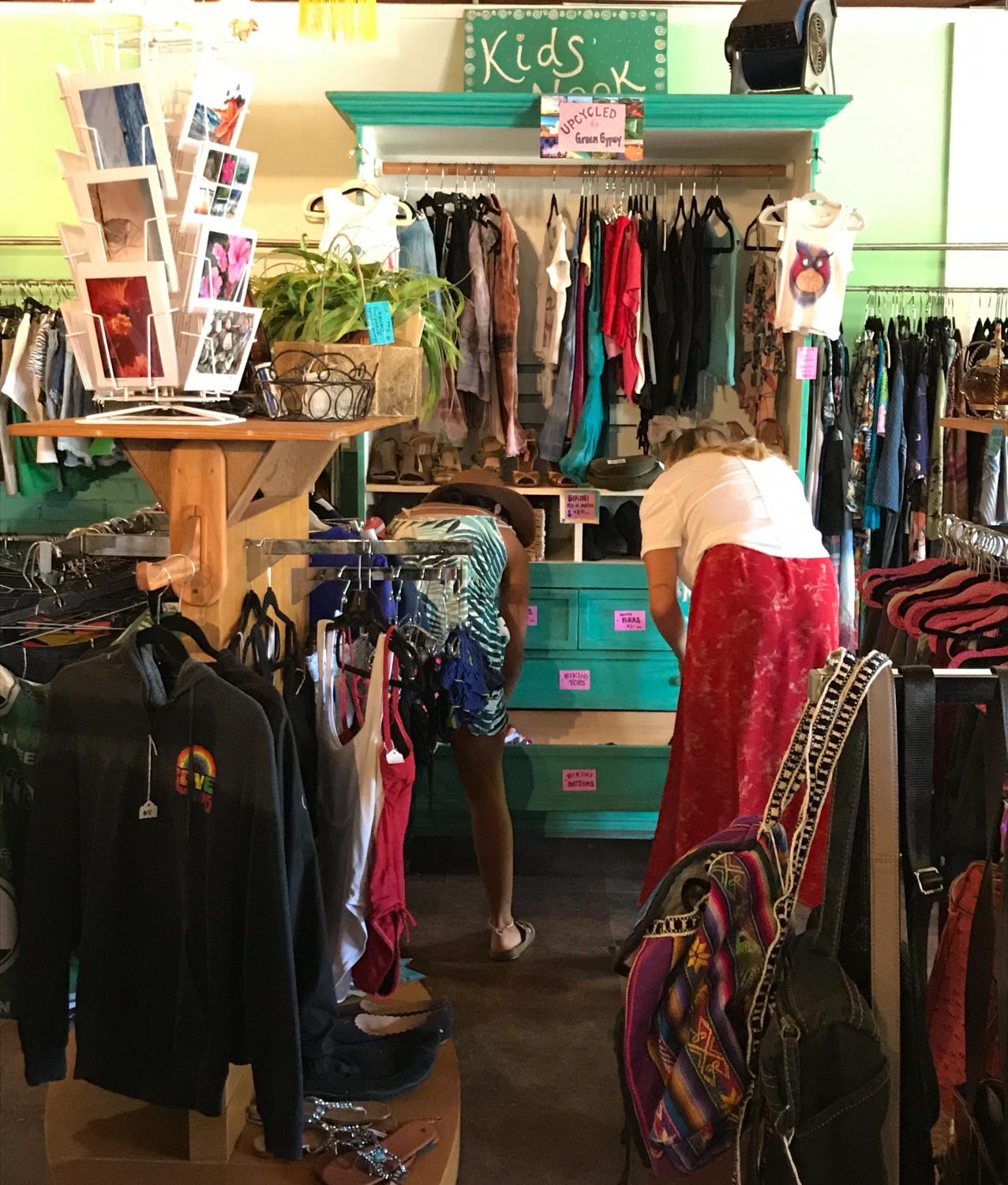 Oahu’s Best Thrift Shops Chaminade Silversword