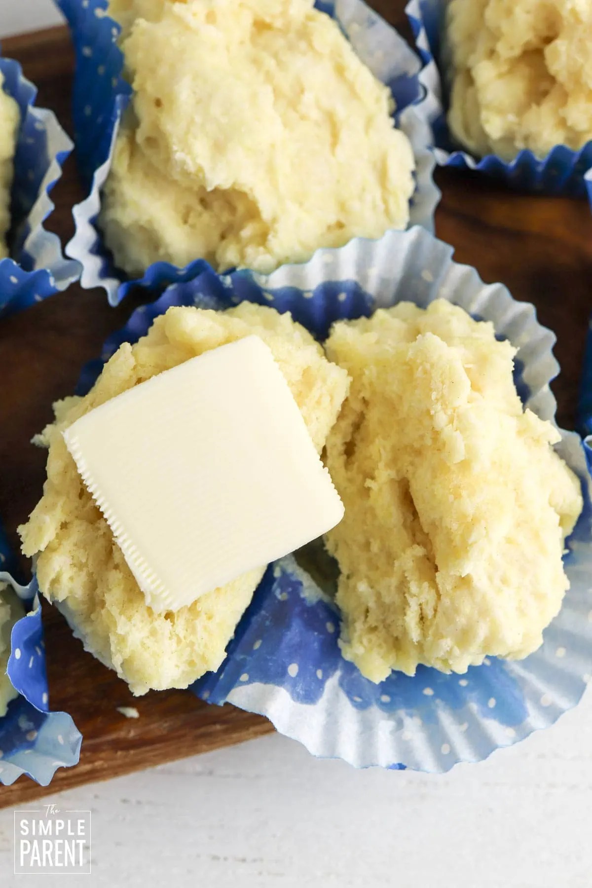 Easy Microwave Biscuits (Homemade Biscuits in Minutes!)