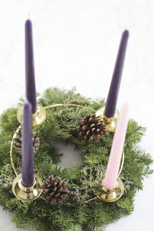 Simple DIY Advent Wreath