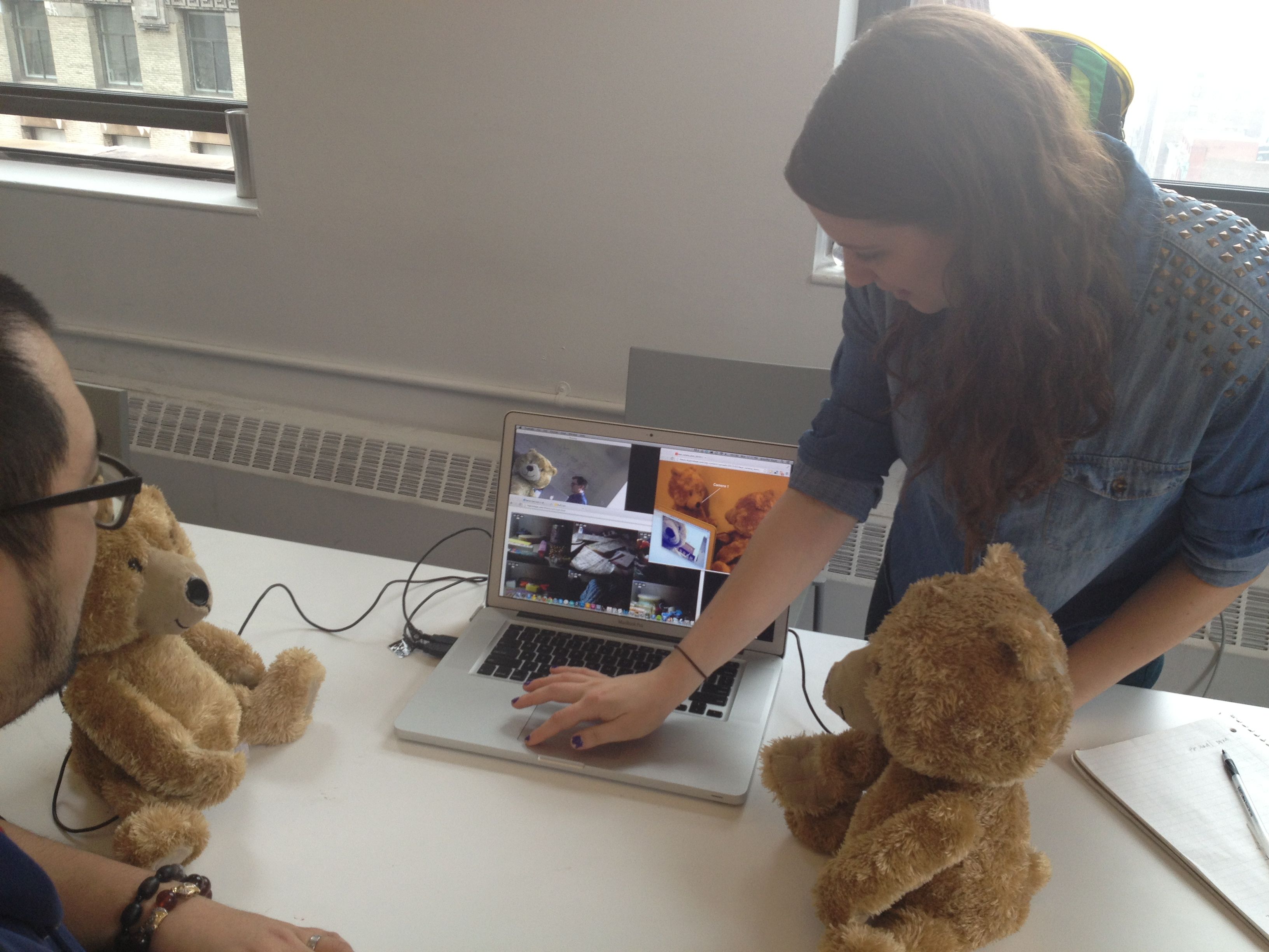 Desk Crit with Kyle Li ← JK