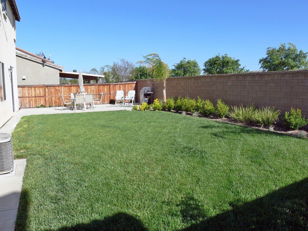 1525 Sweet Bay Dr., Perris The Glatzel Sister Team