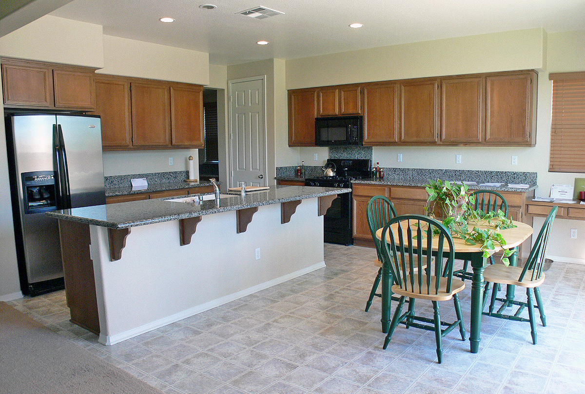 1525 Sweet Bay Dr., Perris The Glatzel Sister Team