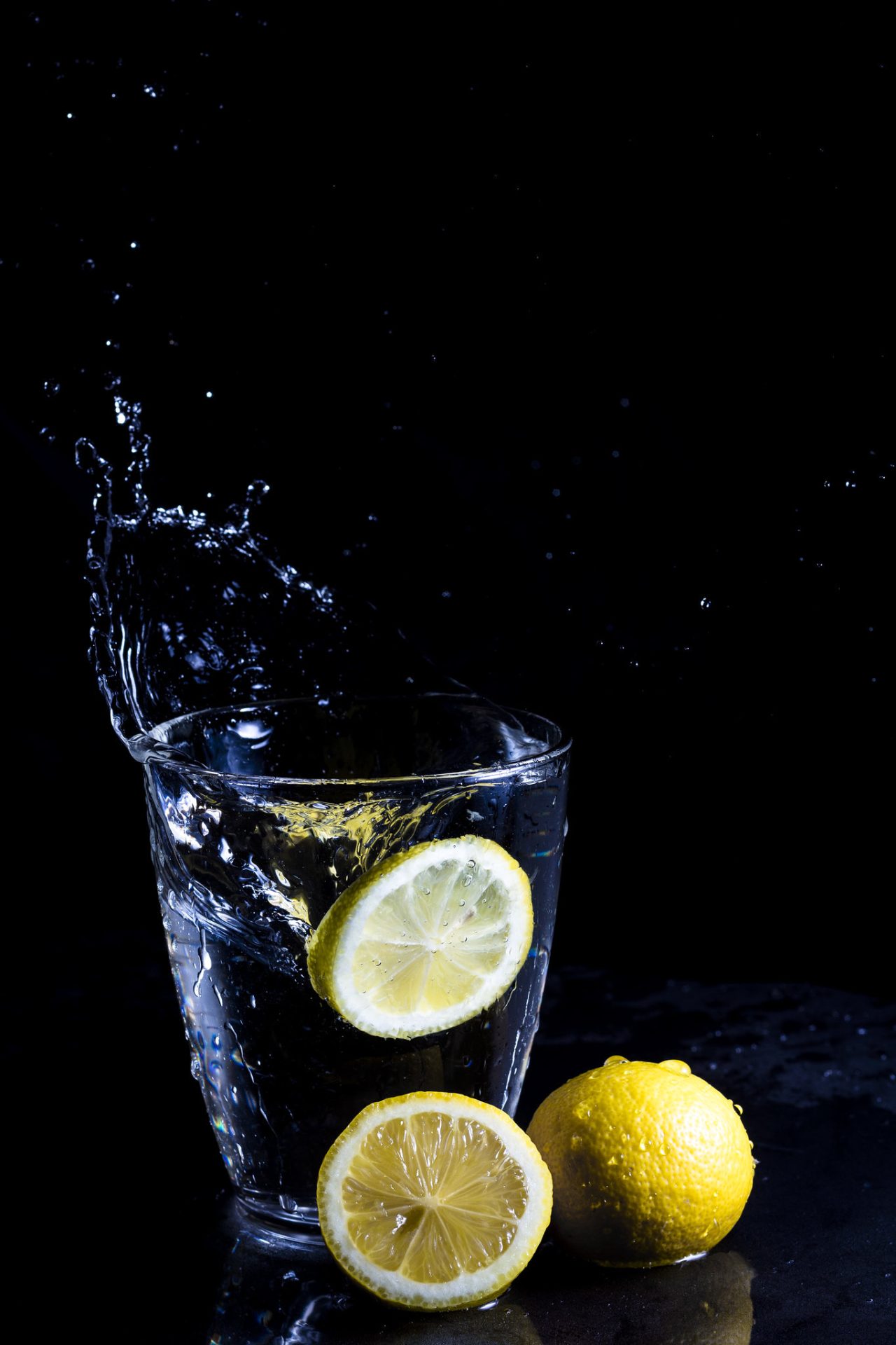 Why You Should Drink Water Before Bed (And What Kind)