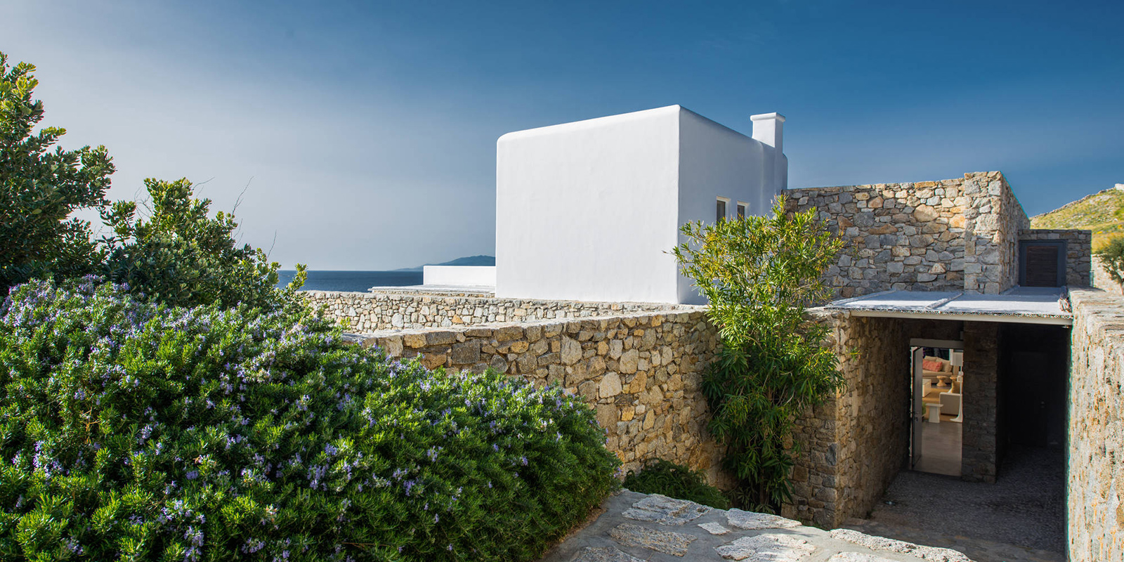 8 idyllic Greek villas for design lovers