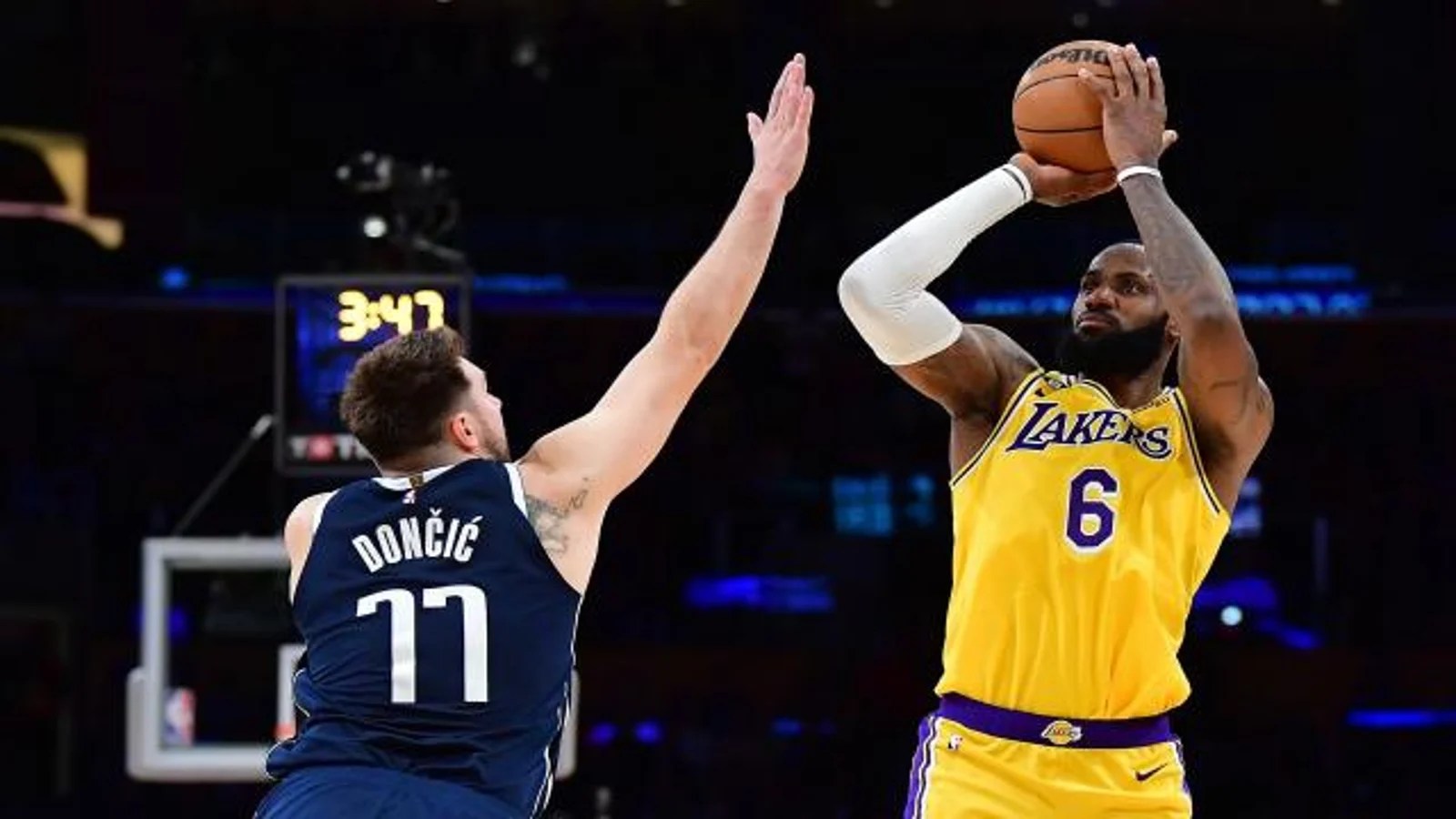 Lakers stunning 111108 victory over the Mavericks, records the largest