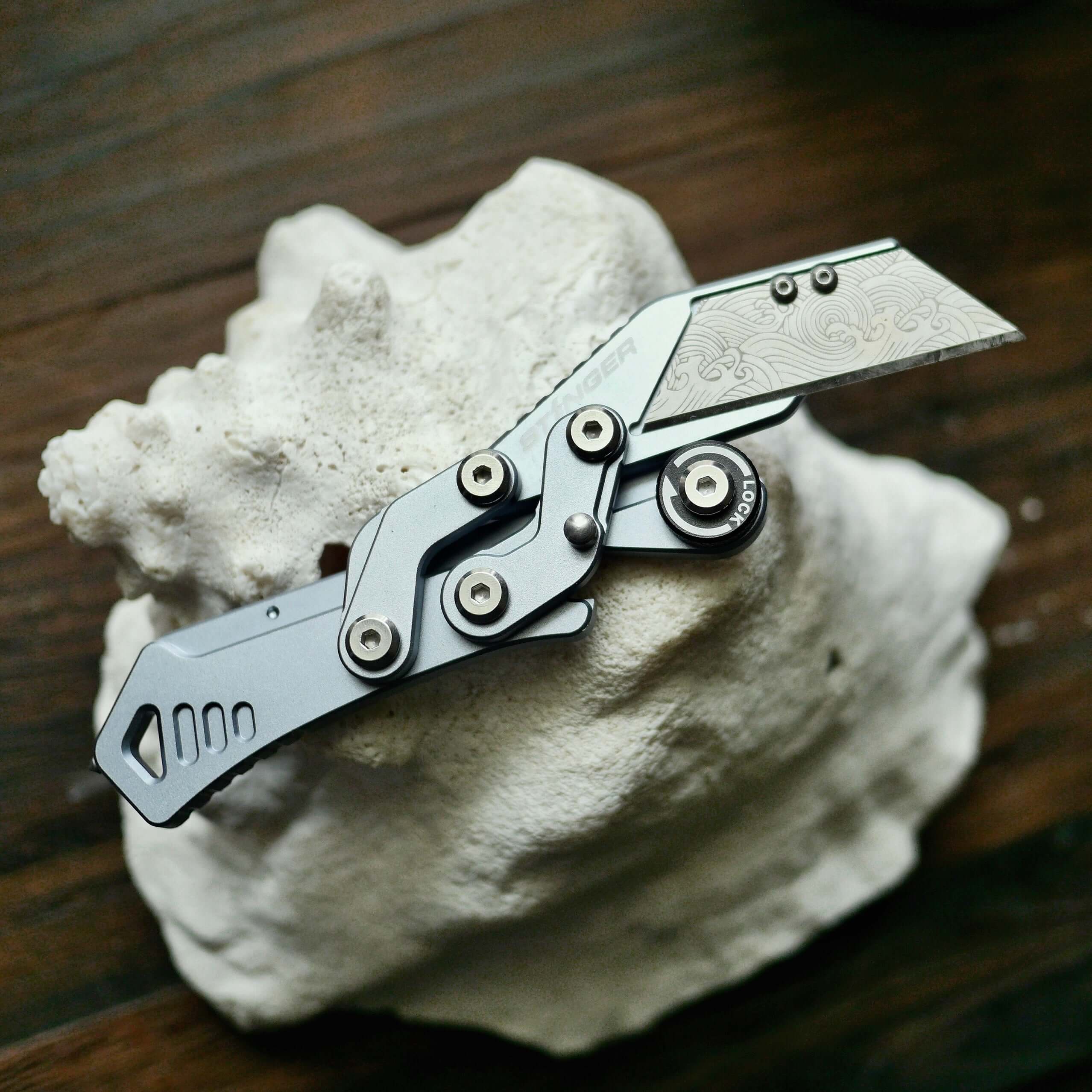 Godzilla Blade, Folding Pocket Knife, Utility Knife, Car Window Braker