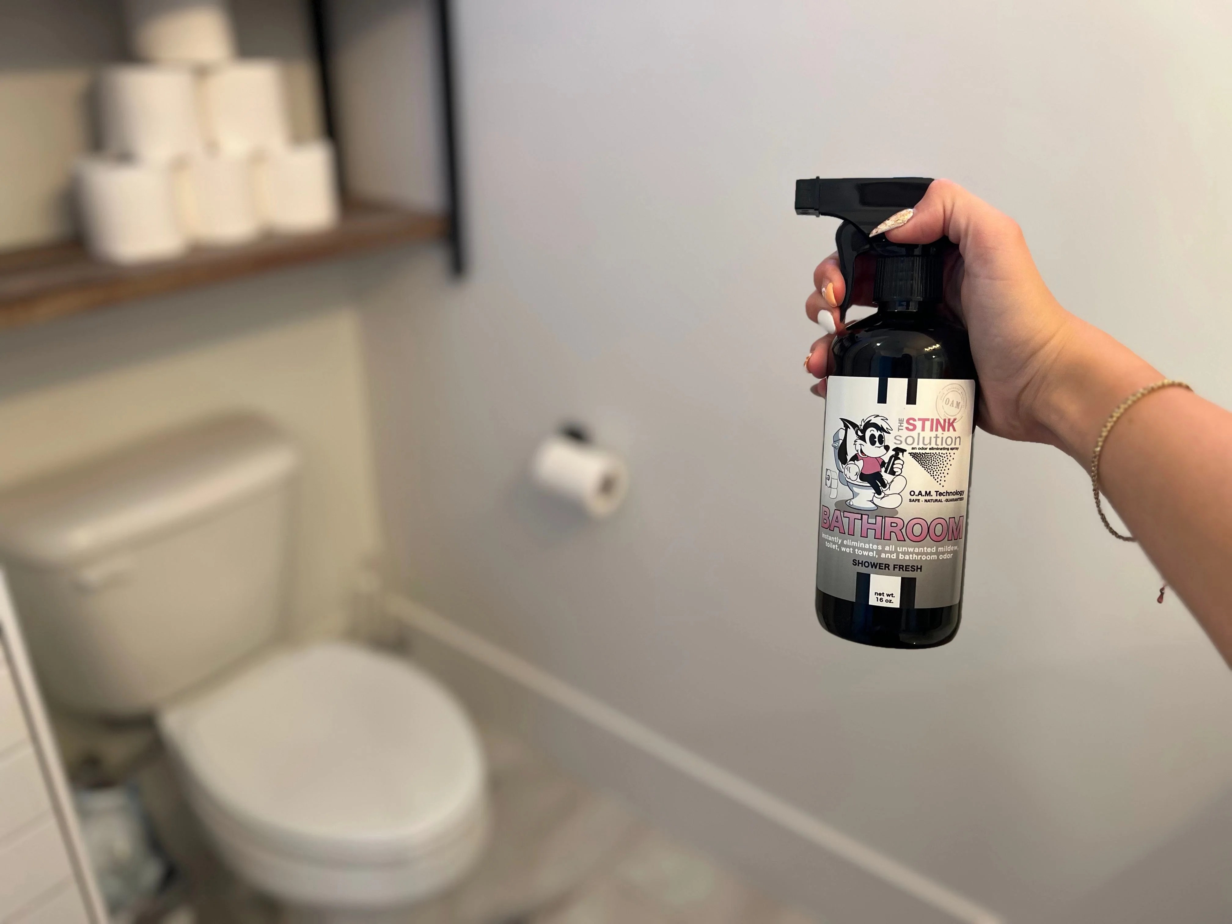 The Secret To Keeping Your Bathroom Smelling Ultra Fresh The Stink