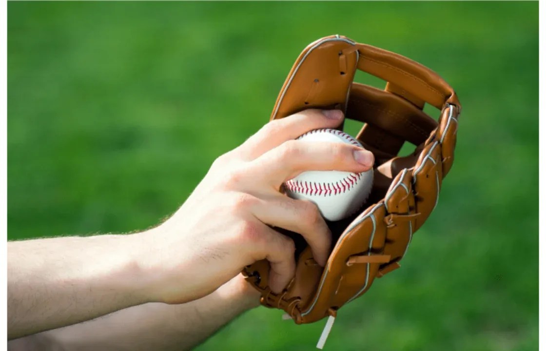 The Best Baseball Gloves for 10 Year Old Expert Guide