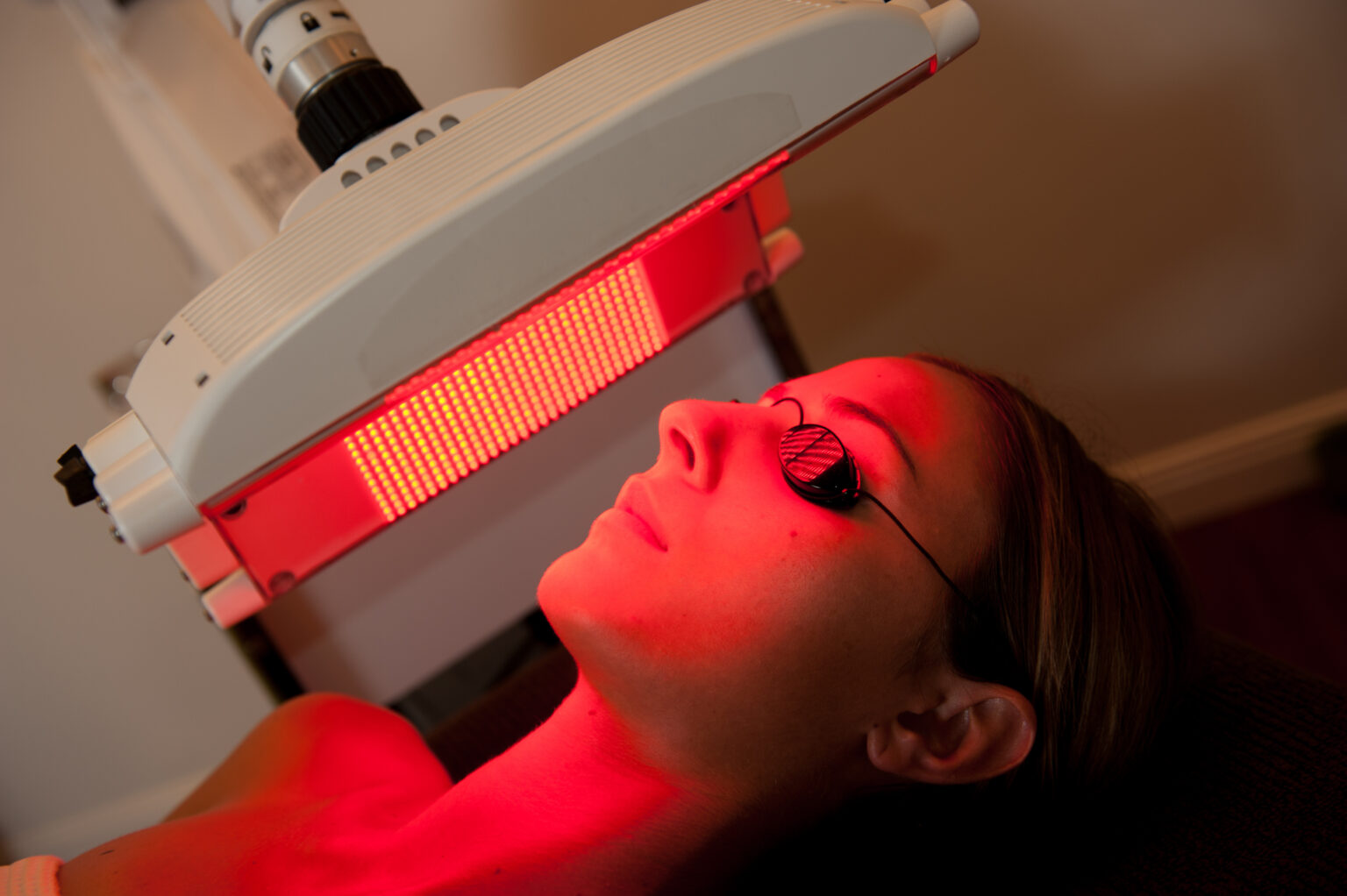 Is LED Light Therapy Good For Your Health? 3 Things To Know ⋆ The Stuff