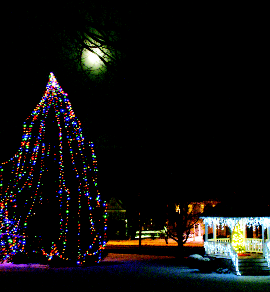 Holiday Moonlight The Suffield Observer