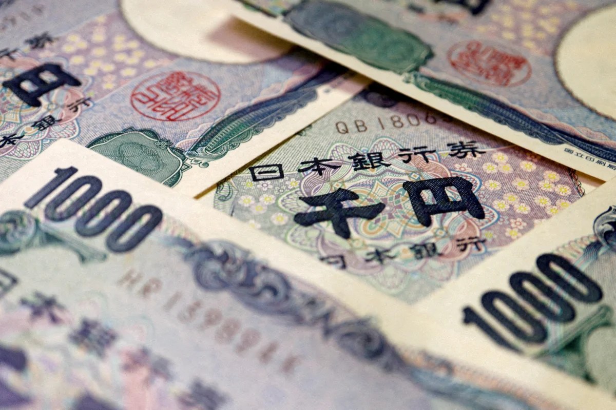 Tokyo police see record 4.5 billion yen in lost cash returned in 2025