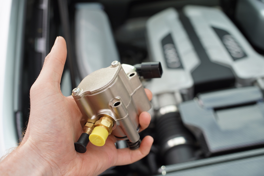 Bad Fuel Filter Symptoms 🏎️ When Should You Get A New One?