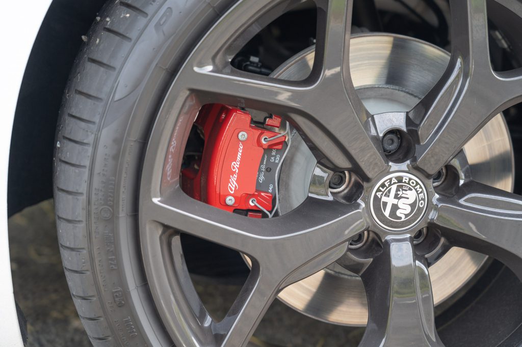 What's The Ideal Brake Pad Thickness Minimum & How To Check