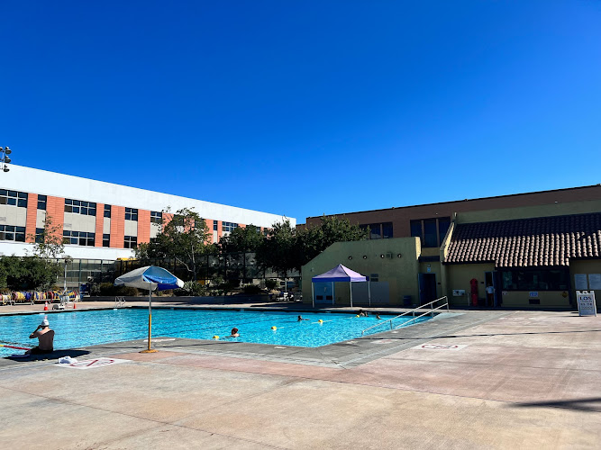 Roosevelt Pool, Los Angeles The Swimming Academy