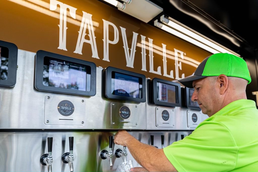 The Best Mobile Taprooms 1 Summer Experience Table Tap