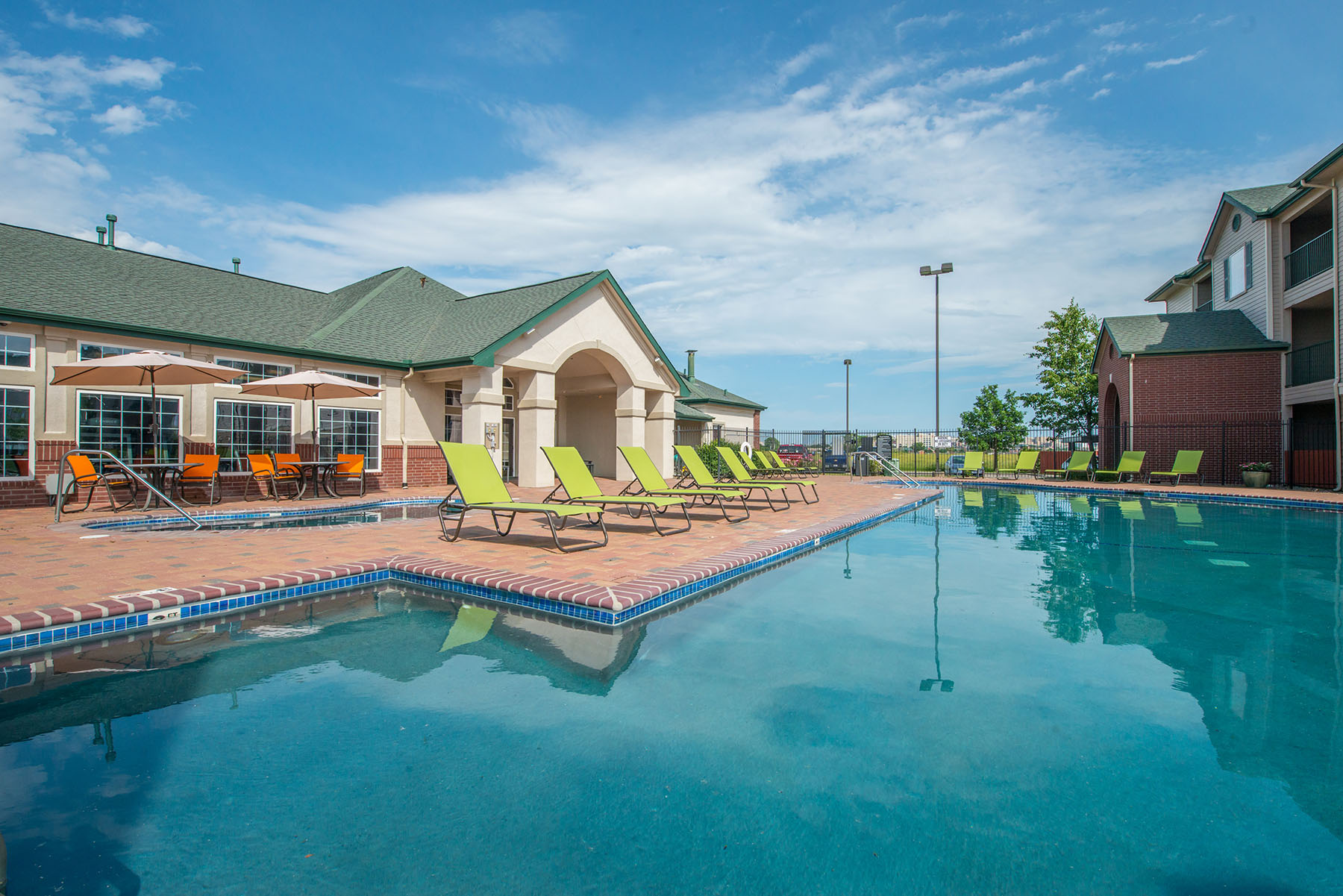 The Quarters Lincoln Tailwind Group