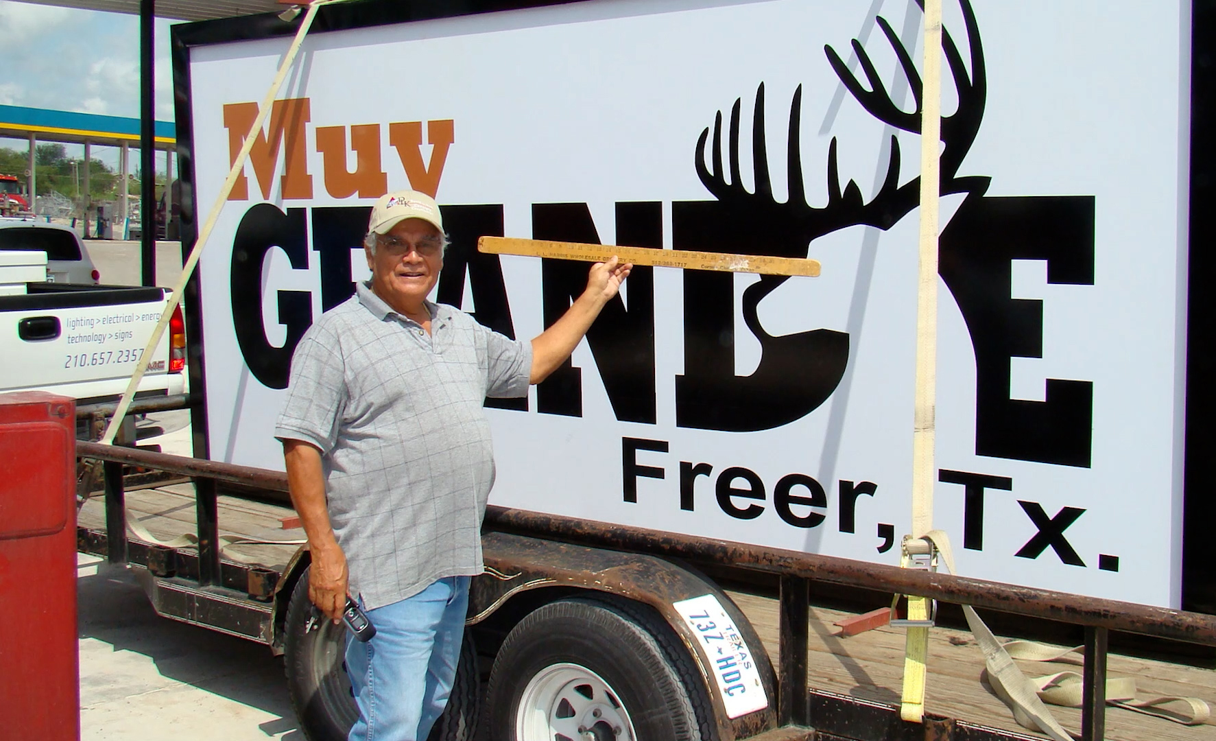 The Texas Bucket List Muy Grande Deer Contest in Freer