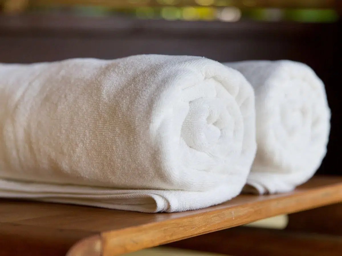 The Best Towels for Airbnb that Guests Will Love