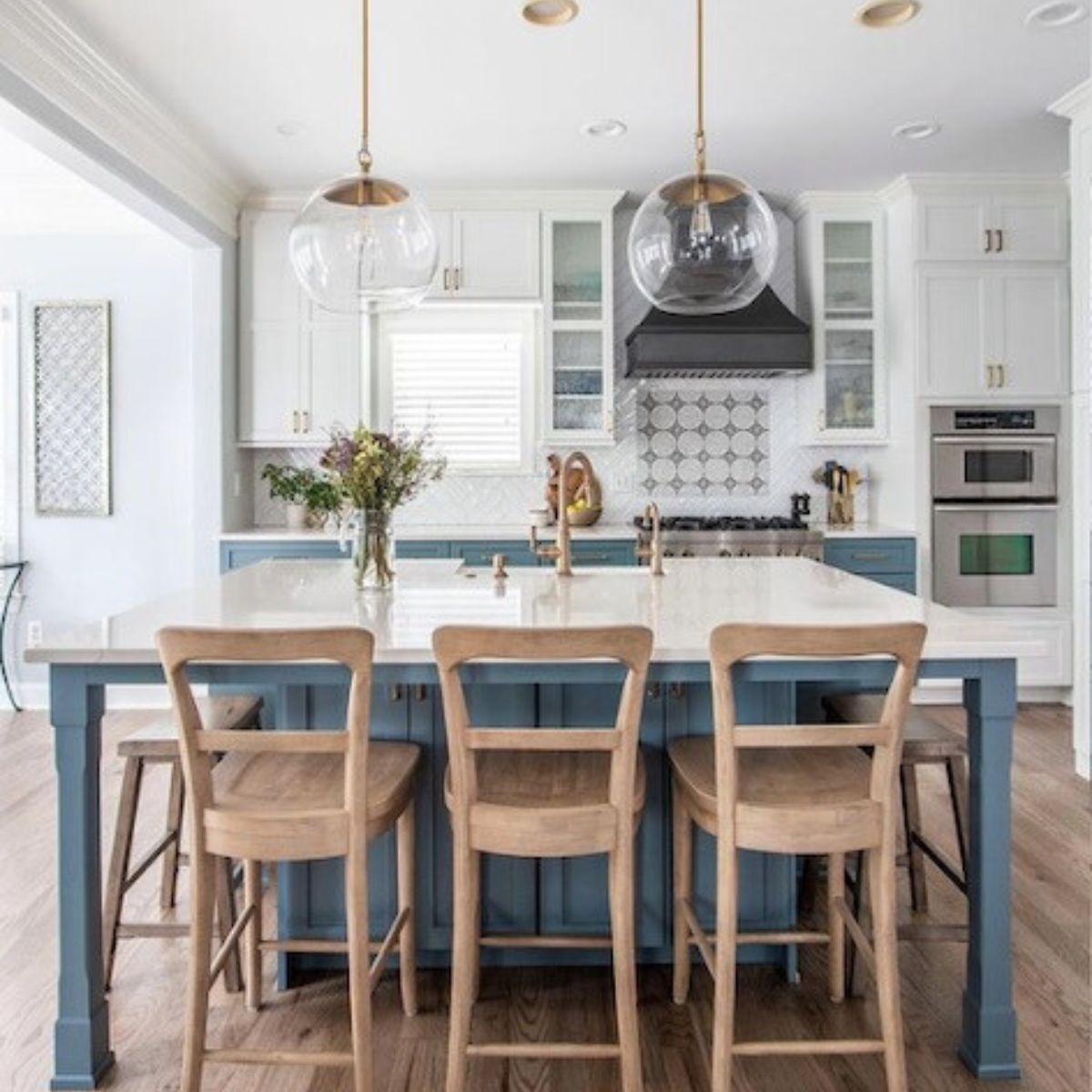 The Most Stunning Blue Paint Colors of 2024