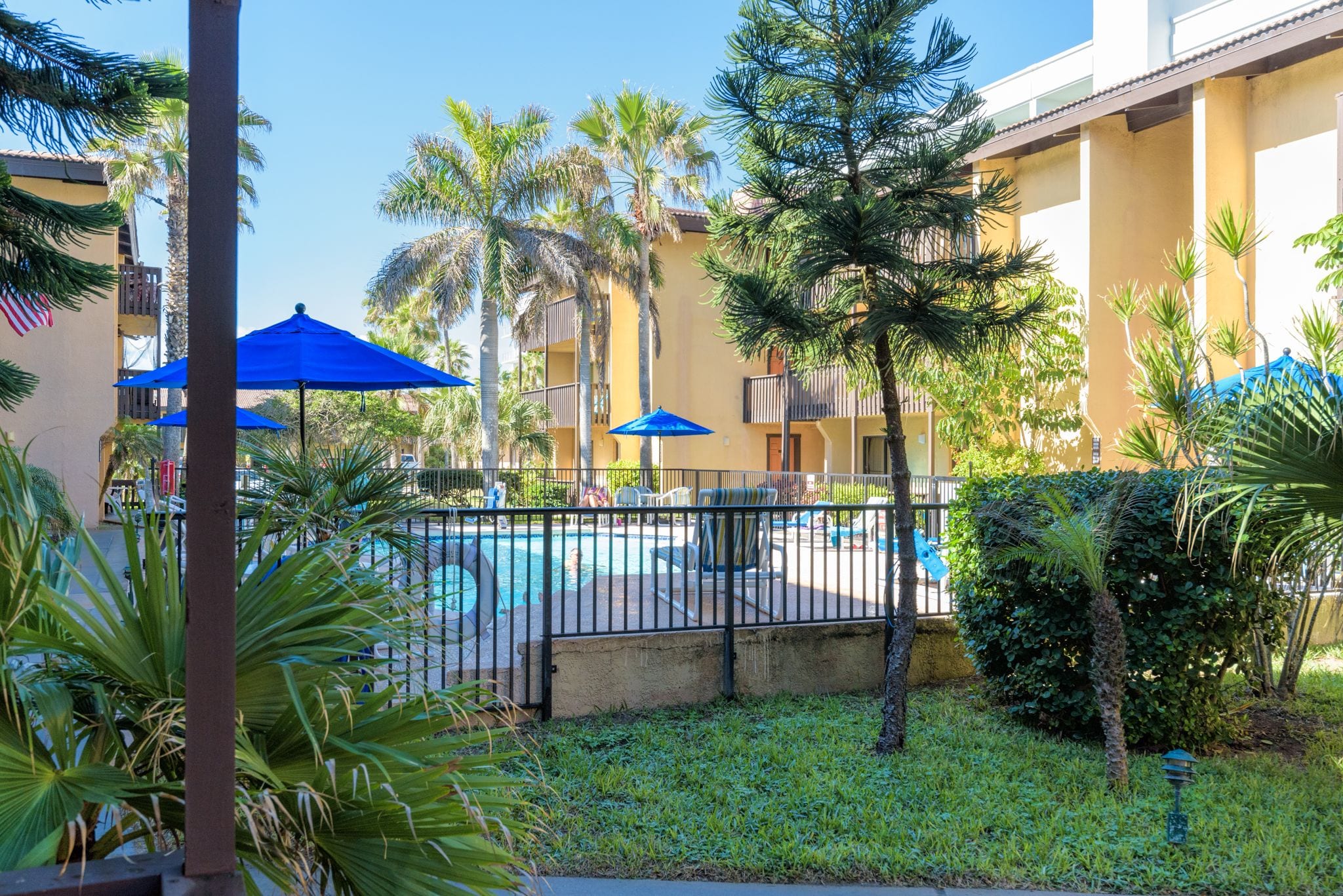 The Tiki Vacation Condo Rentals Close to Beach One Bedroom 135