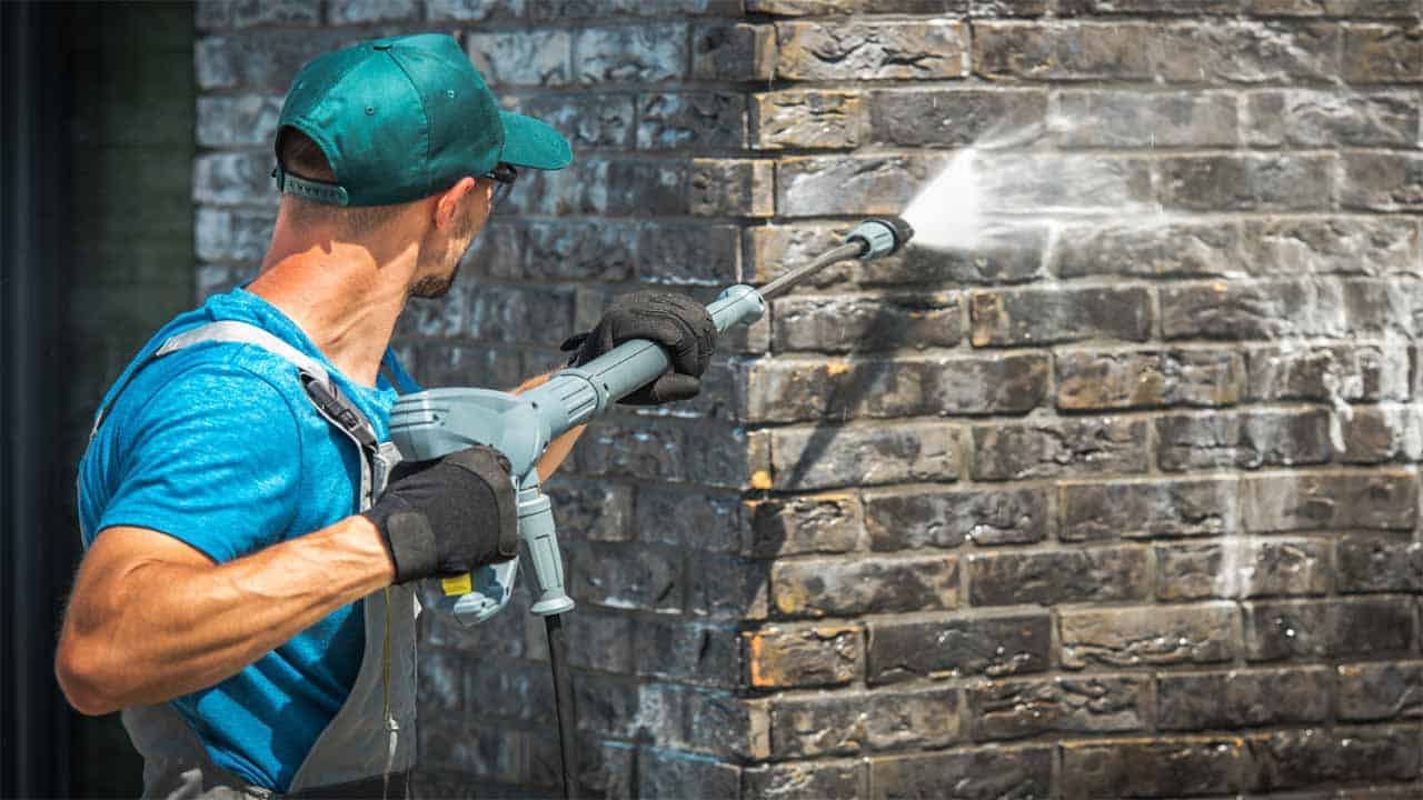 How to Remove Paint From Brick (10 DIY Steps You Can Do Today)