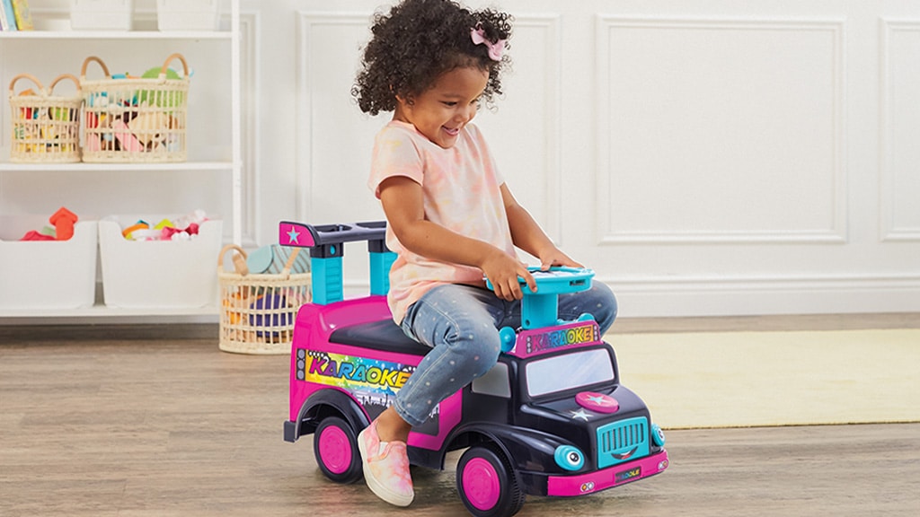 Expert Review Flybar's Waddle Karaoke FootPowered RideOn The Toy